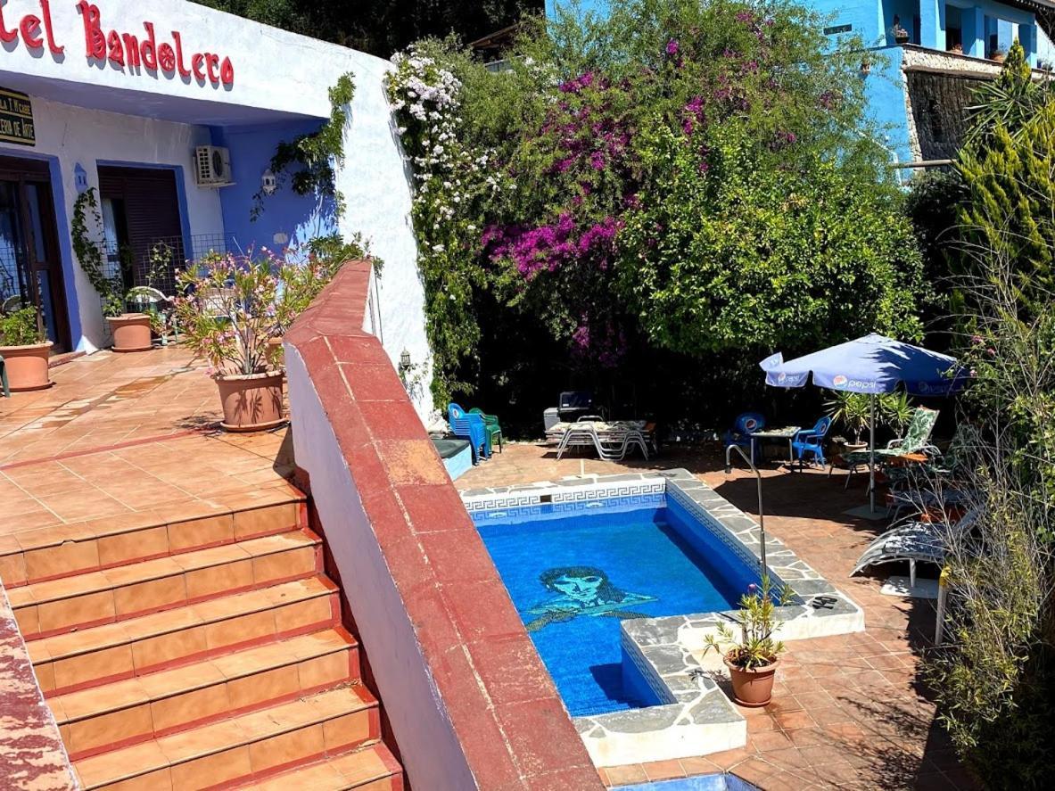 Hotel Restaurante Bandolero Juzcar Exterior photo